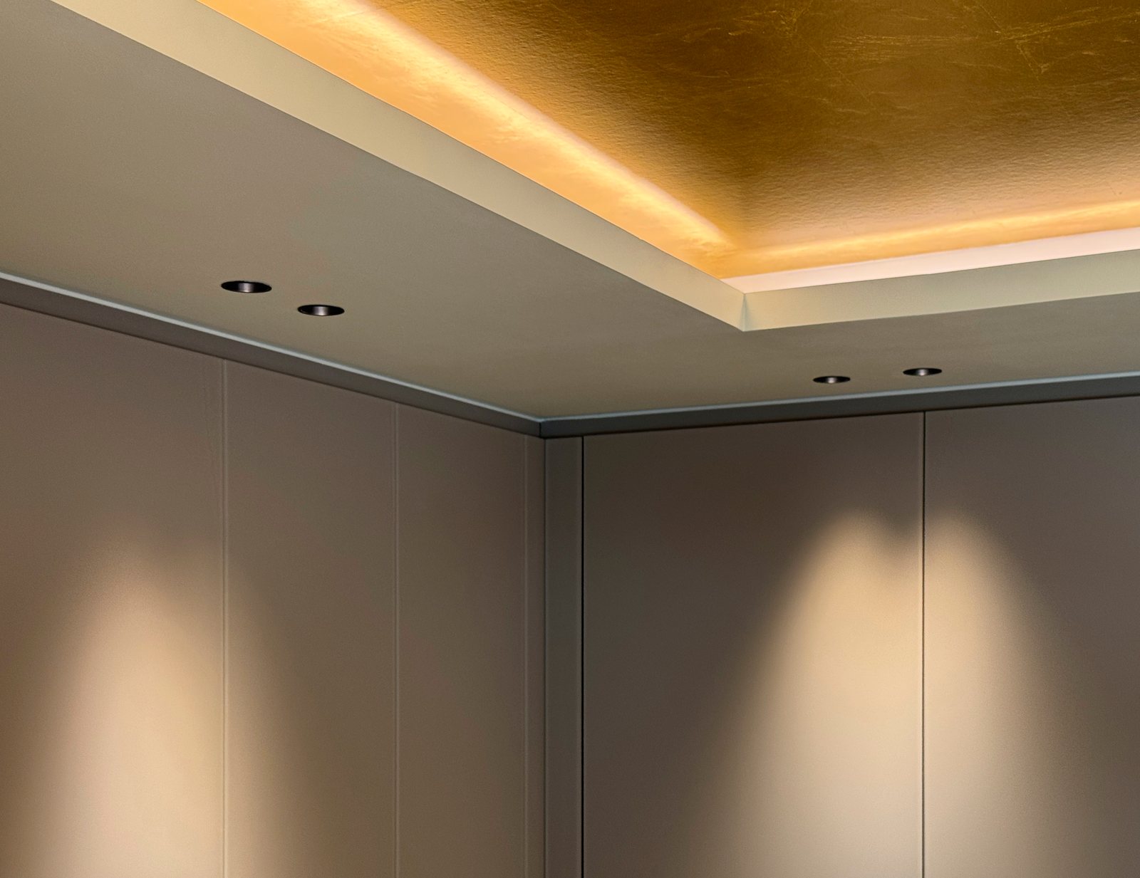 Haus mit Blattgold-Ankleide